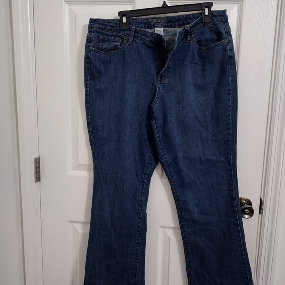 Sonoma Life + Style Women’s 16 Short Bootcut Jeans Medium Wash Stretch Denim - Picture 3 of 12